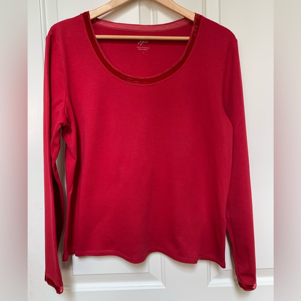 JJill velvet trimmed long sleeve top